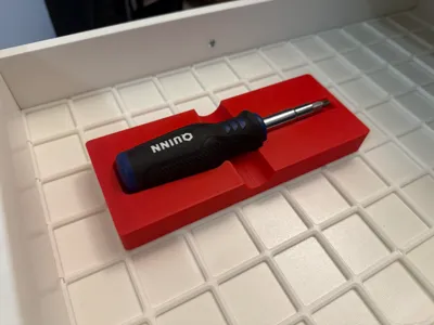 Quinn 4 in 1 Screwdriver Gridfinity tray