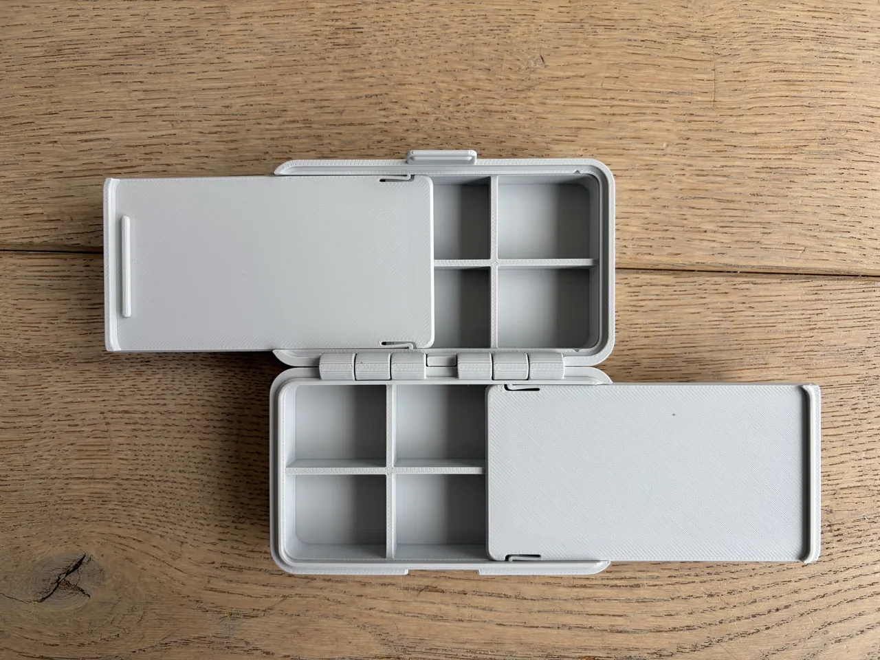 Parametric storage box with customizable dividers view 3