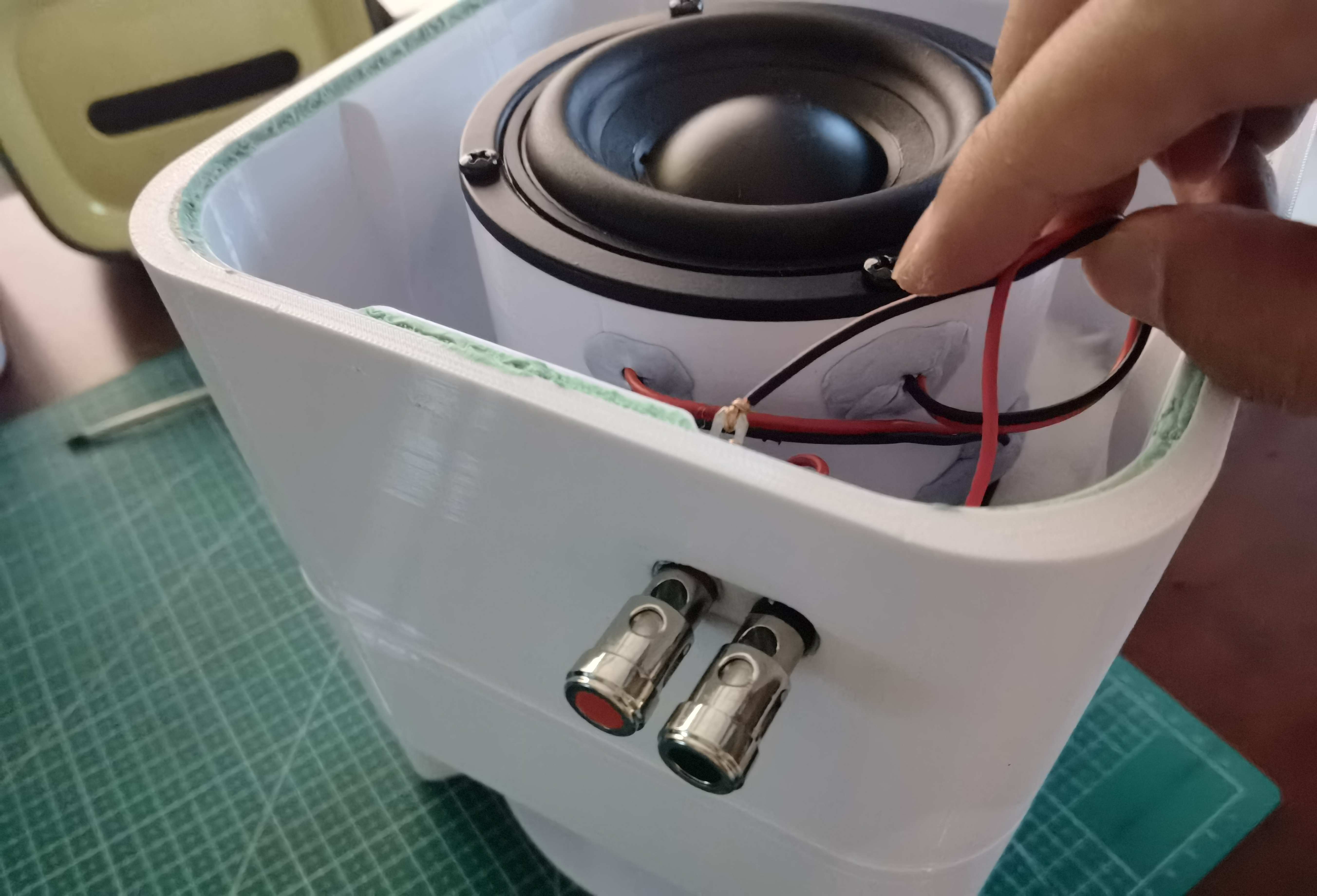 Miniatura 2 do modelo 3D 4寸 等压推挽式 mini 低音炮小钢炮 - 泡泡糖v1.0