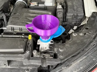 Nachfülltrichter für Wischwasser