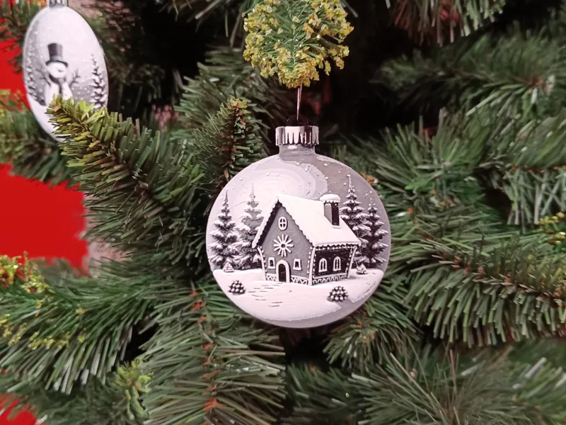 Christmas gingerbread house bauble/ornament ( B )