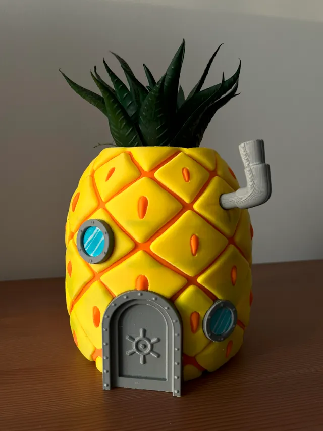 The pineapple under the sea
