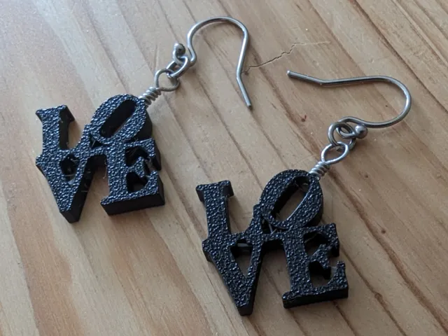 LOVE sculpture Earrings _LOVE Park