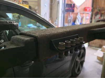 Magnetic Wheel Bolt Holder for Car Lifts