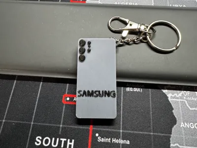 Samsung S24 keychain