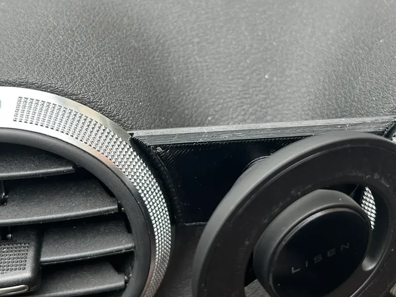 Audi A3 8P phone mount