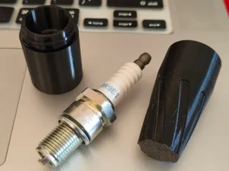 Spark Plug Case BR9ES