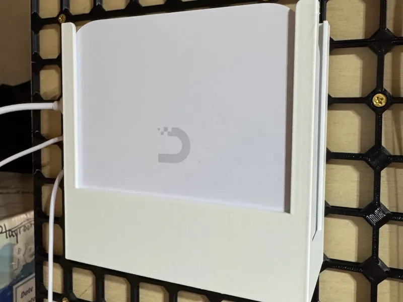 Ubiquity Express 7 Gateway wall mount for openGrid