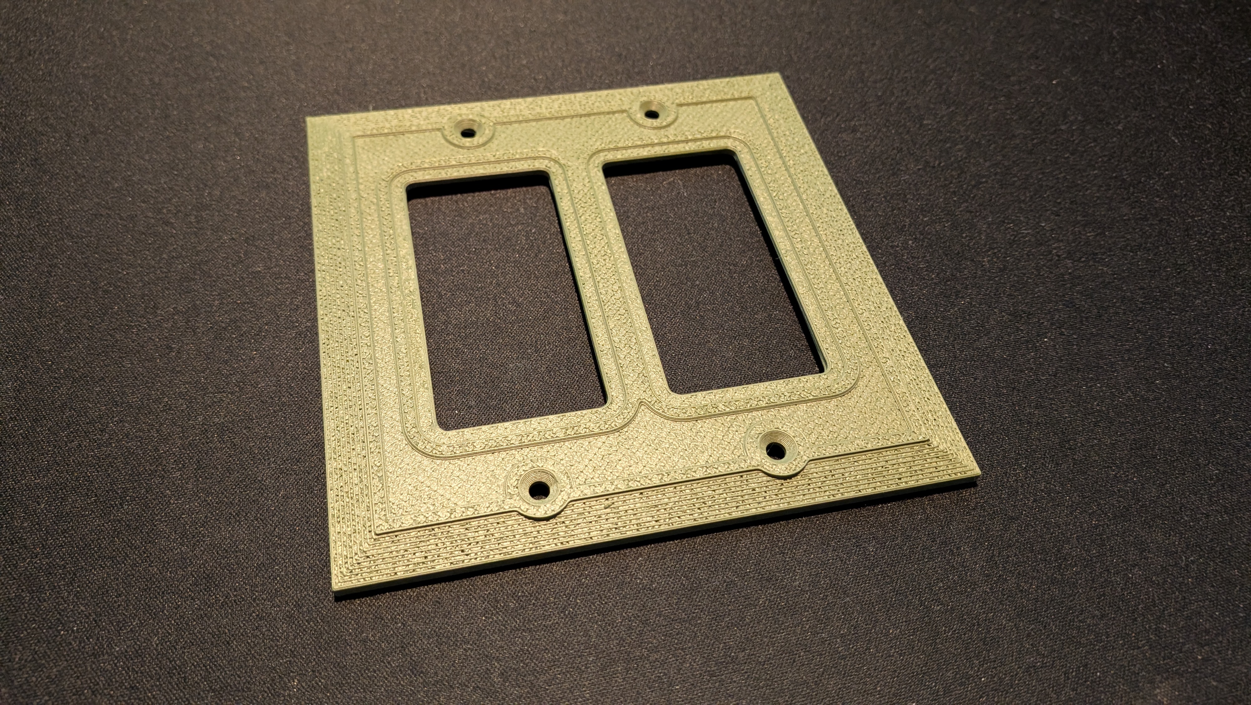 Miniatura 6 do modelo 3D Beveled Edge Switch Plates