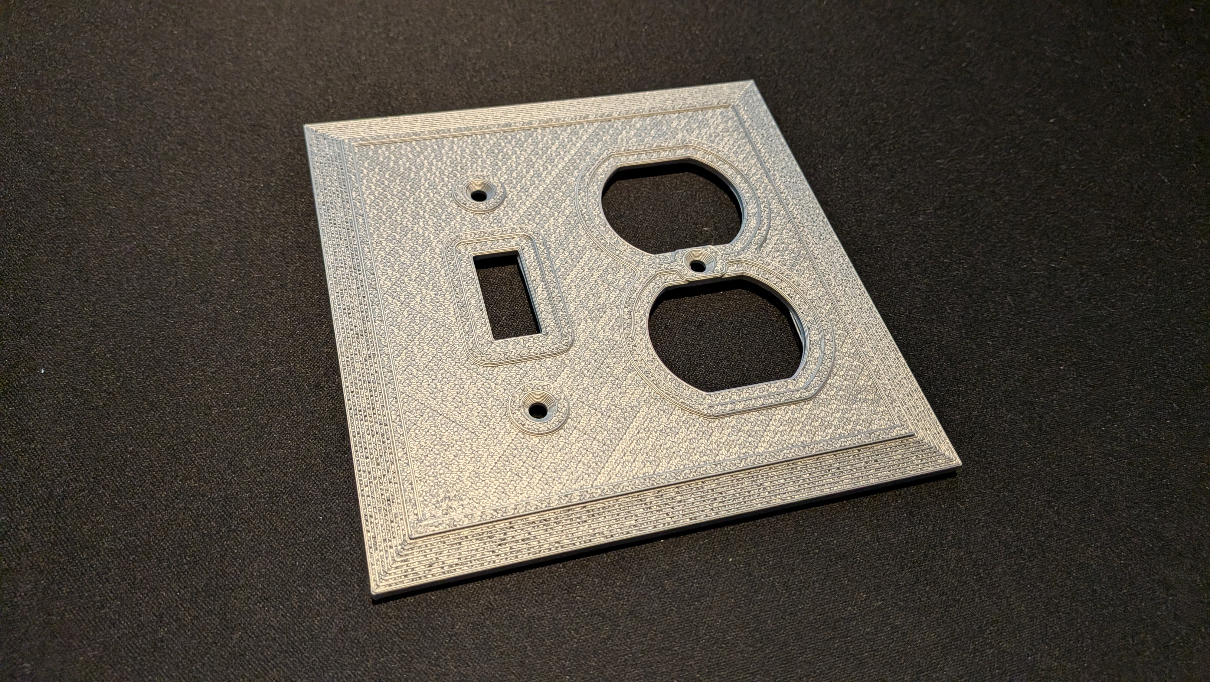 Miniatura 7 do modelo 3D Beveled Edge Switch Plates