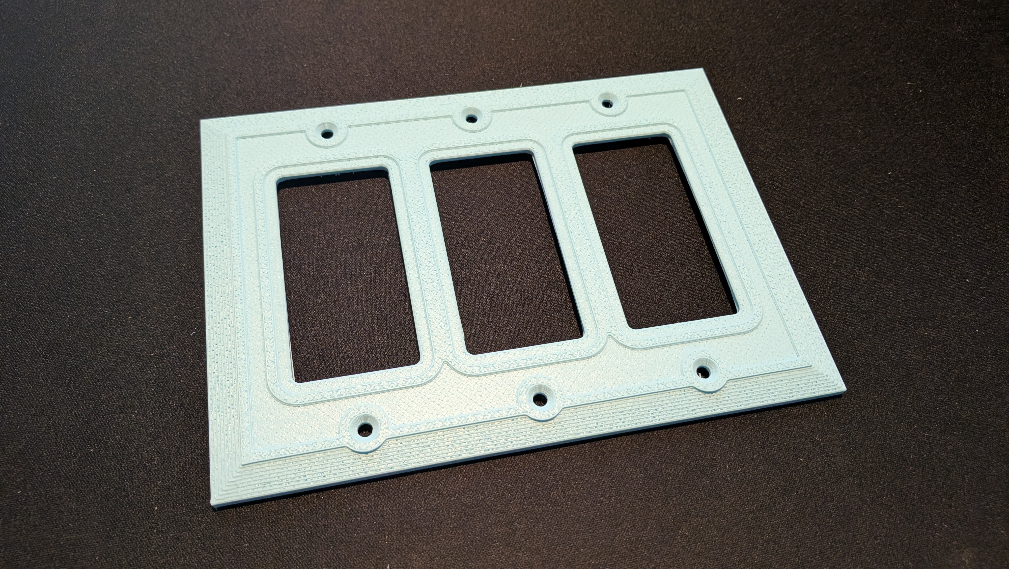 Miniatura 10 do modelo 3D Beveled Edge Switch Plates