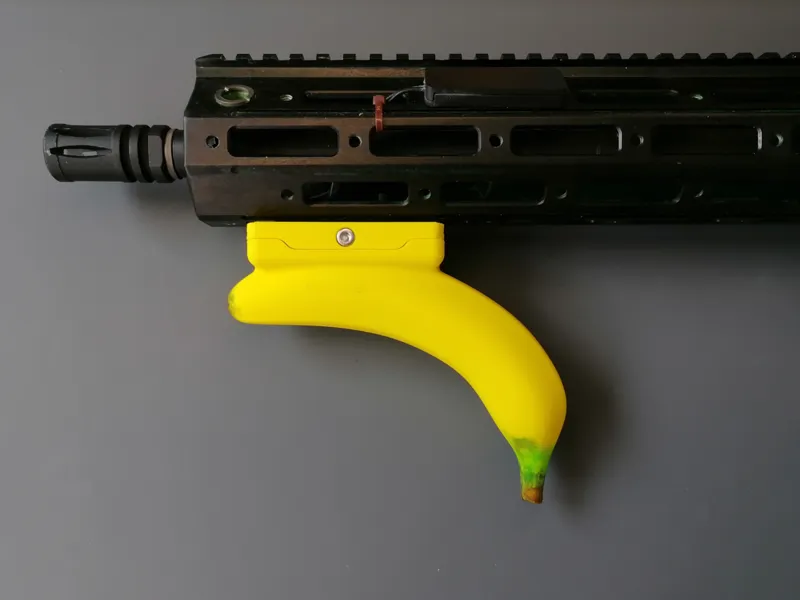 Banana picatinny grip