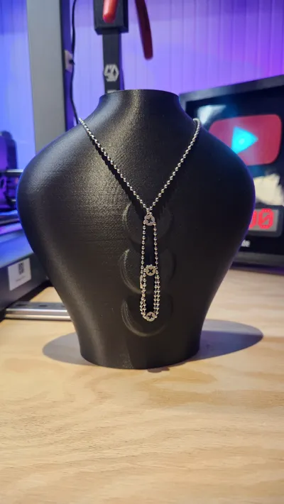 Necklace Holder Bust by Embrace Making - MakerWorld