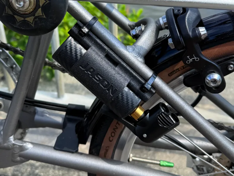 OUTZAC: 3-in-1 Mini Bike Pump mount