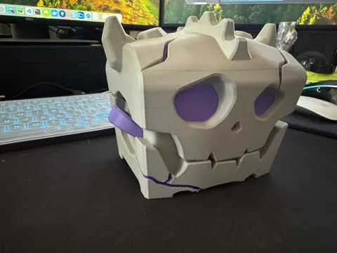 Zelda - Bokoblin Chest with Switch game holder view 2