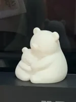 贴贴小熊