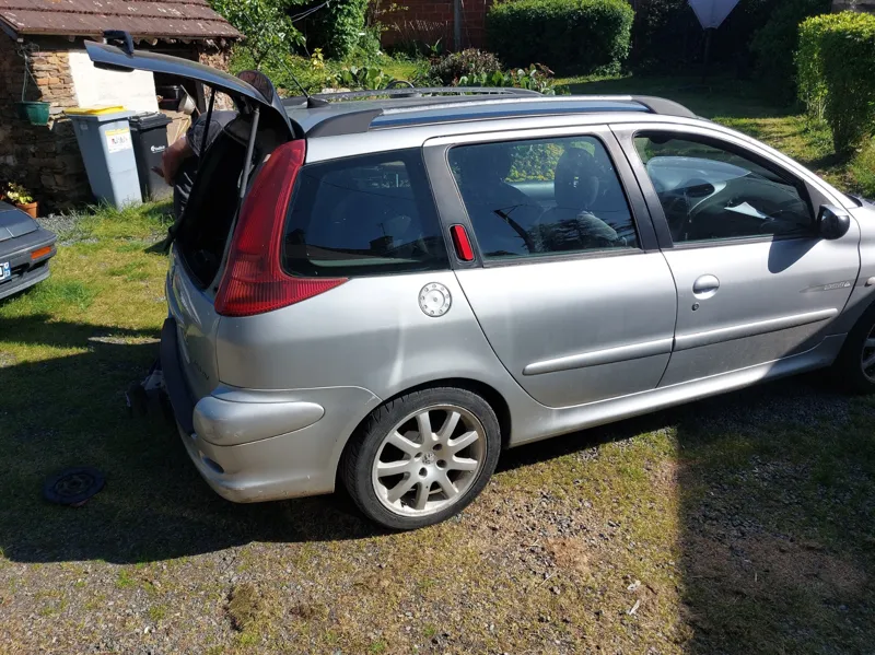 poignée de porte arrière peugeot 206 SW