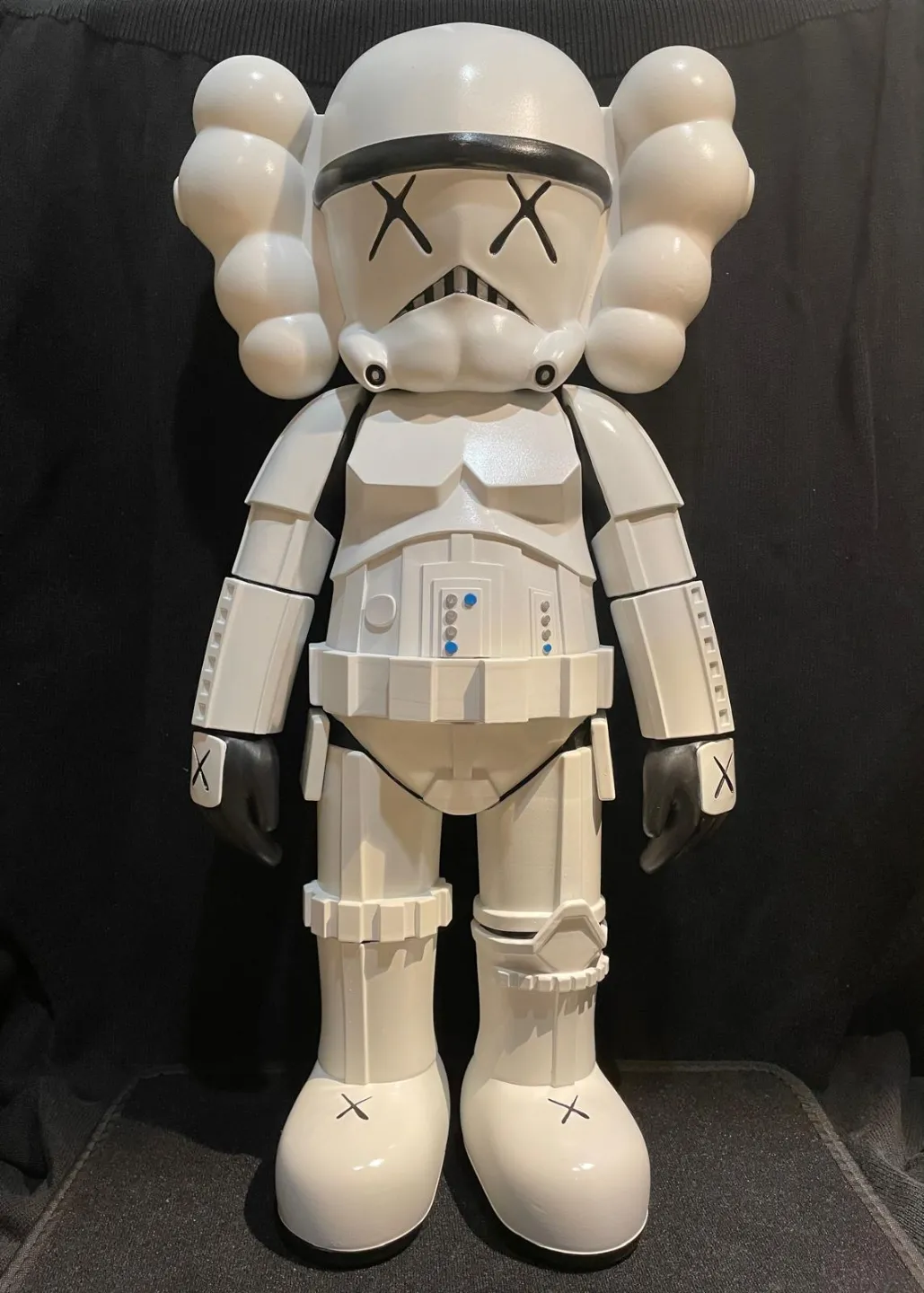Kaws Stormtrooper Star Wars view 4