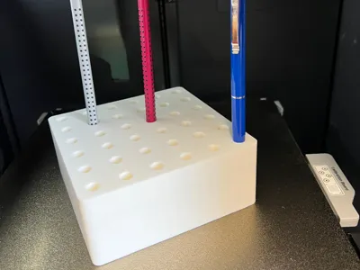 Lagami Pen Holder – Square (36 Holes)