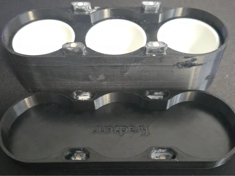 Slim deck box for Beyblade X