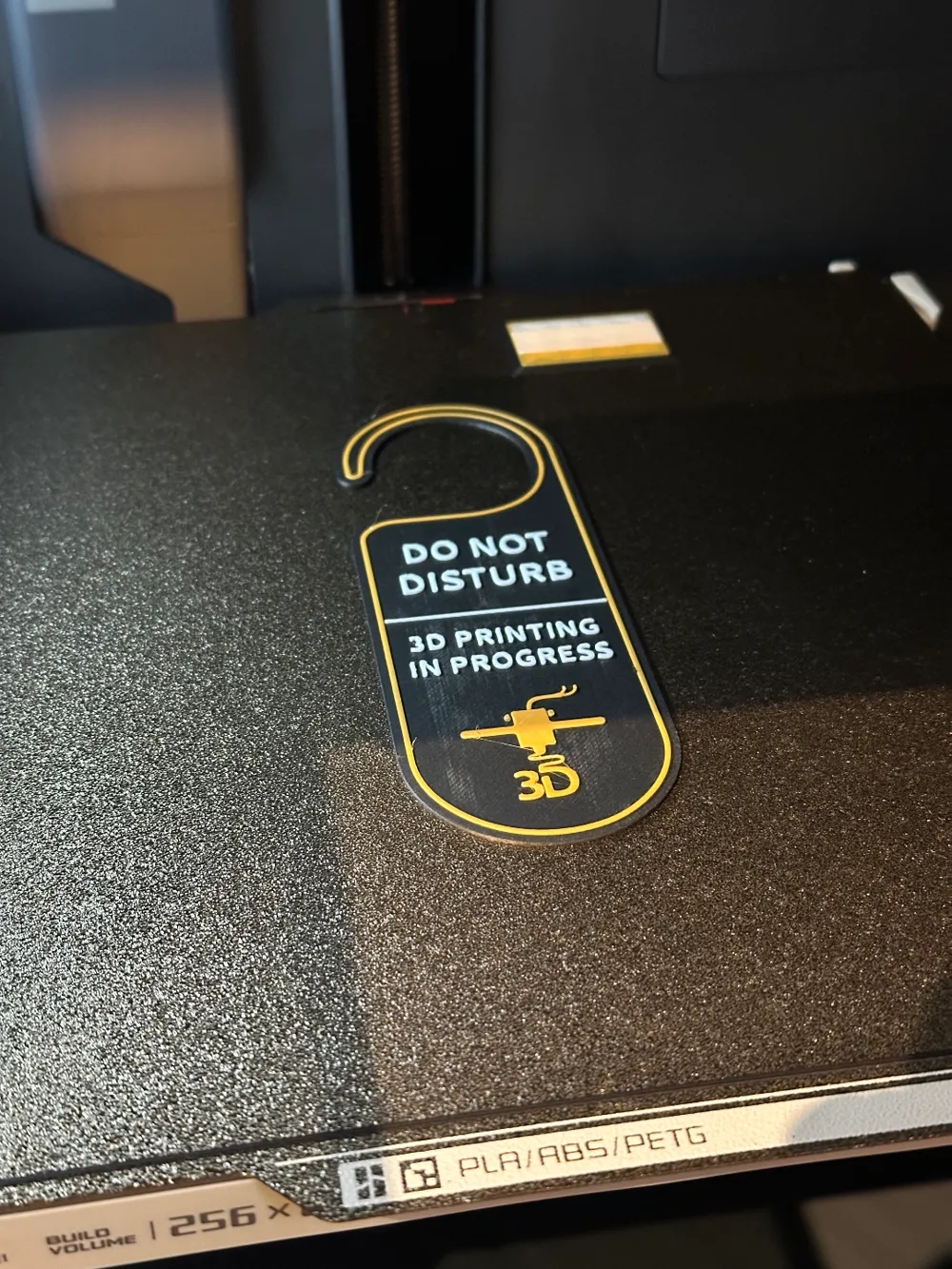 Do Not Disturb 3D Printing In Progress Remixed by Buzzzz - MakerWorld