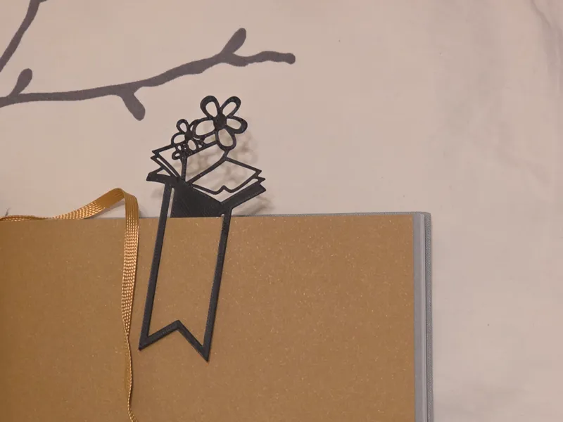 Flowers & Book Bookmark – Flying Imagination