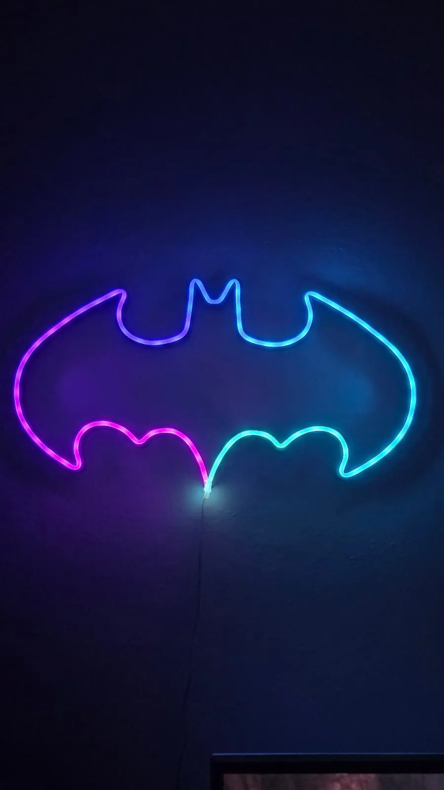 Logo do Batman com inserção de fita de LED - Modelo gratuito para ...