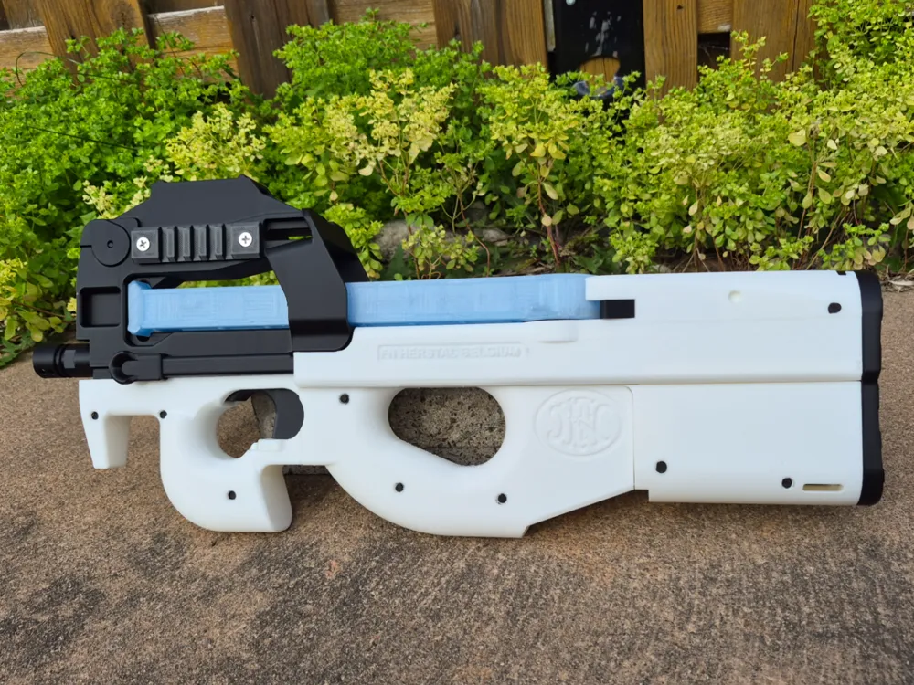 Modelo para impresión 3D: FN P90 NATO submachine gun PDW Toy Magazine. Referencia del modelo original.