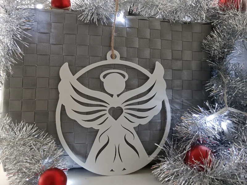 Angel in circle