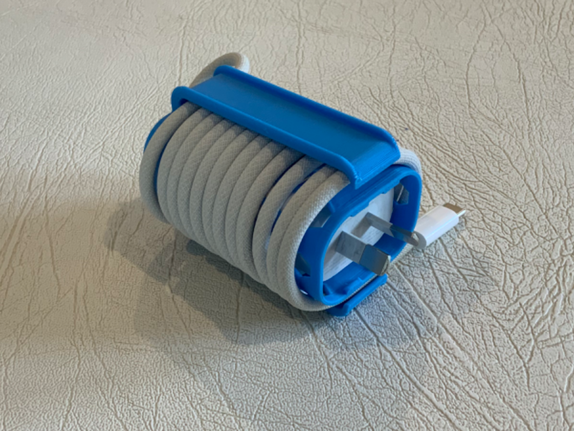 Direct Plug-in Charger and Cable Organiser