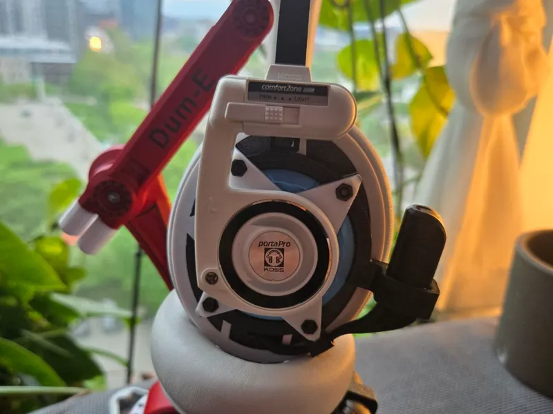 Koss Adapter
