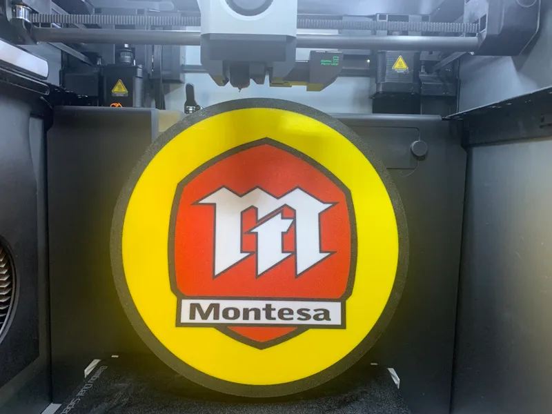 Montesa logo (Lightbox) from scratch