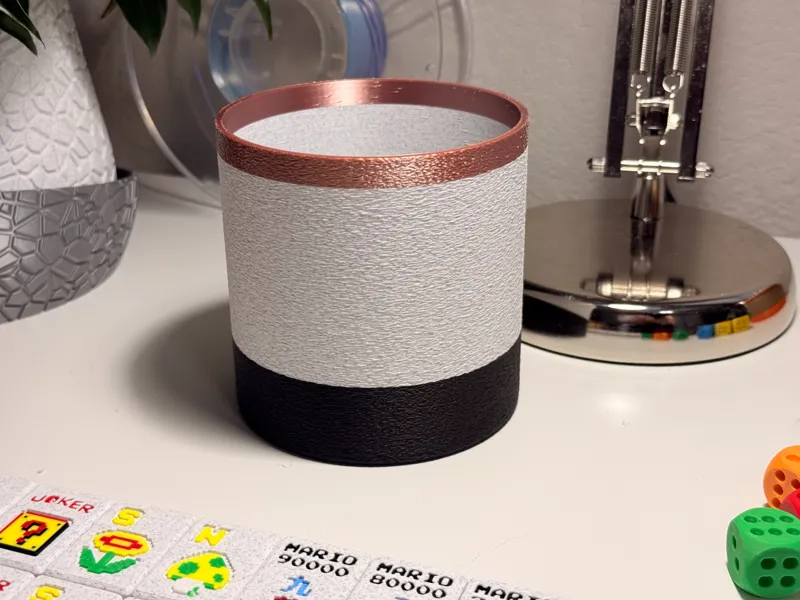Desktop Trash Can Premium Texture