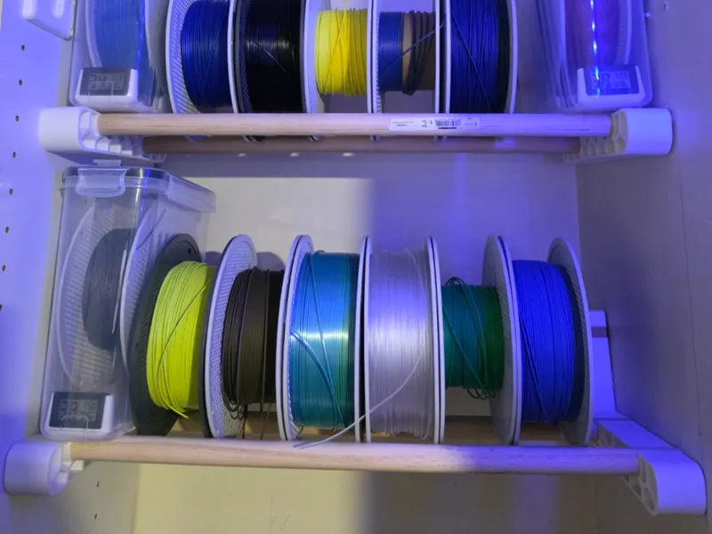 Dowel Filament Shelf