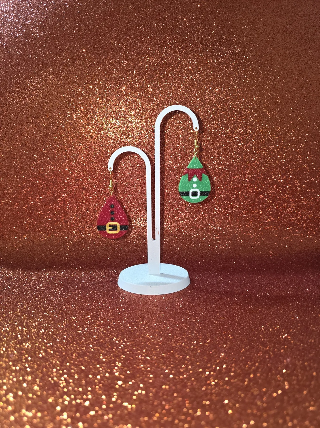 Elf and Santa Claus in a drop earrings view 3