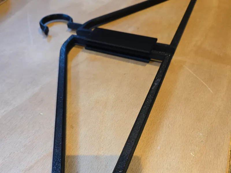 Folding Clothes Hanger