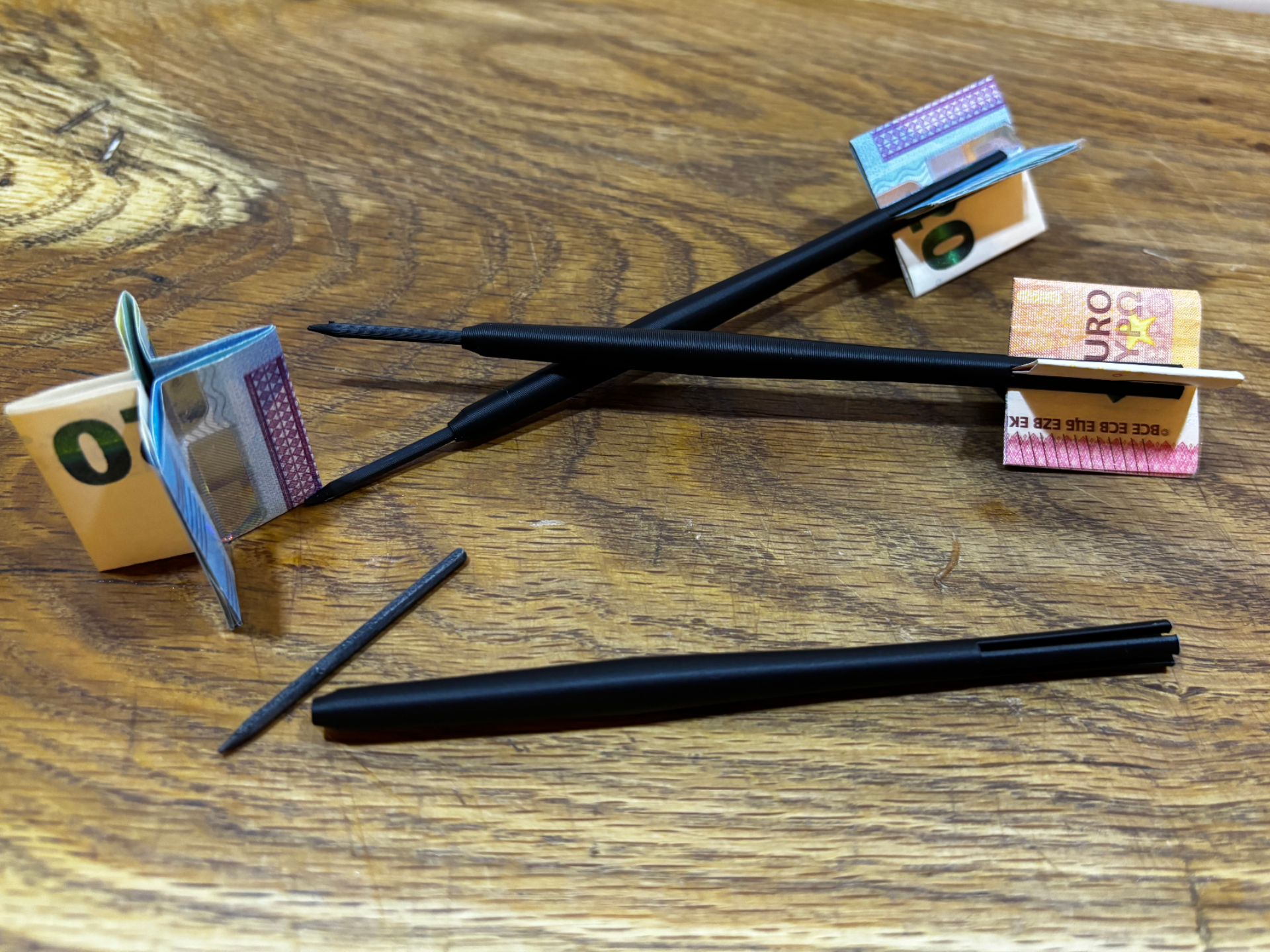 Geschenkidee Dartpfeil als Geldgeschenk