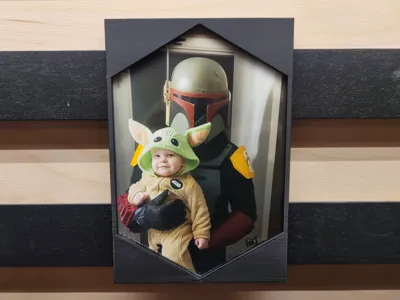 French Cleat 4x6 Vertical Picture Frame