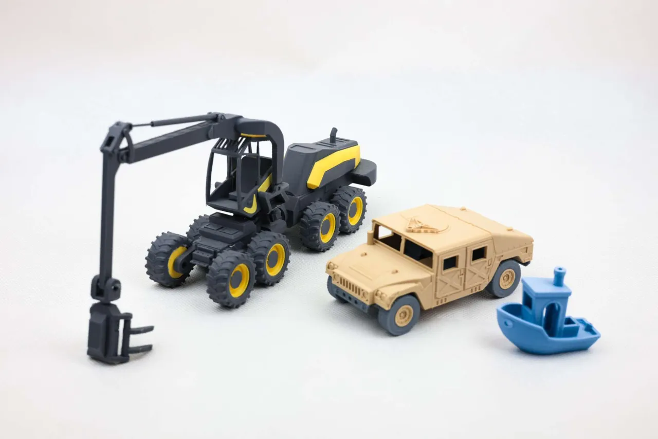 Humvee military truck- fully 3d printed model view 2
