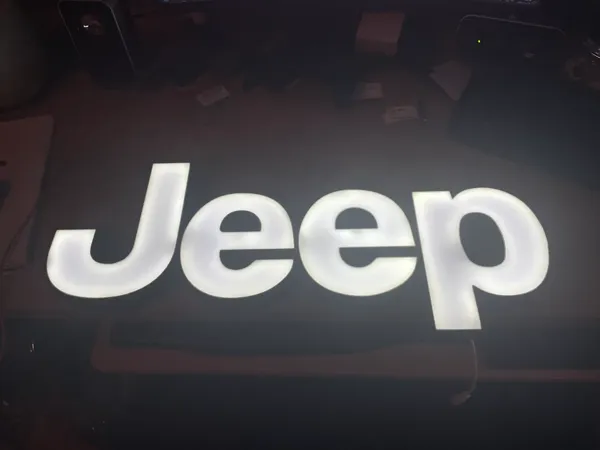Enseigne lumineuse Jeep