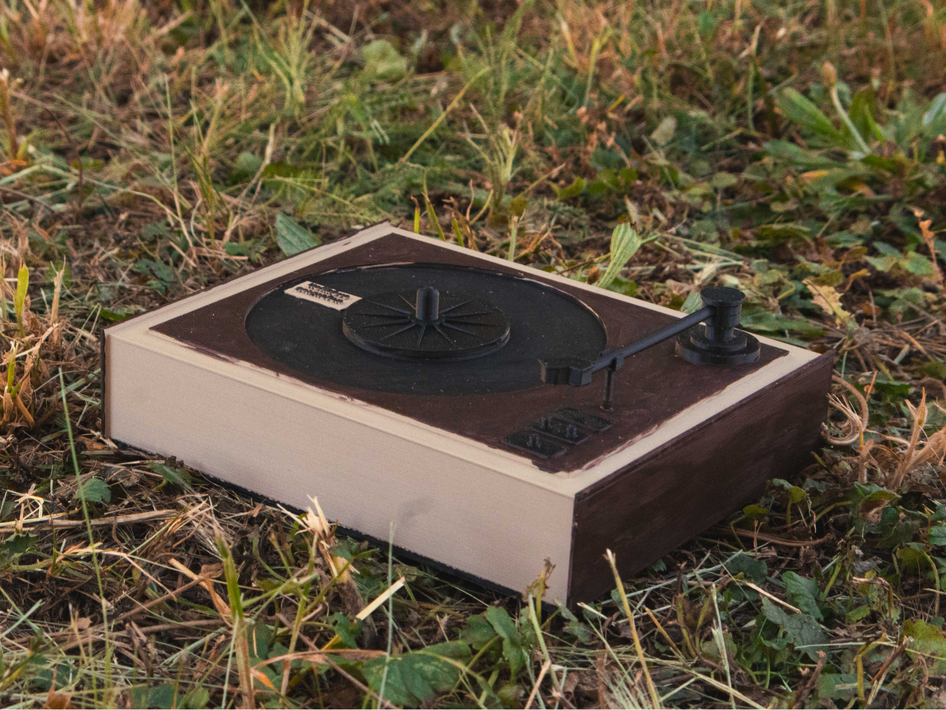 Vintage gramophone with vinyl