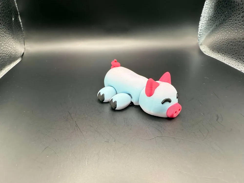 Cute Tiny Flexi Pig - Free 3D Print Model - MakerWorld