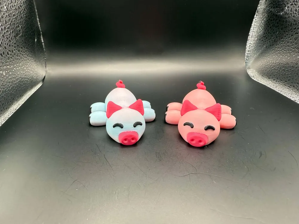 Cute Tiny Flexi Pig - Free 3D Print Model - MakerWorld