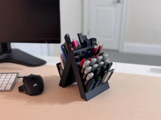 USB Trigon Storage Tower for USB/MicroSD/SD