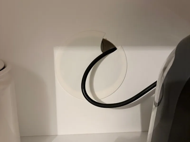 Cable Hole Cover for Thin Panels (Snap-In)