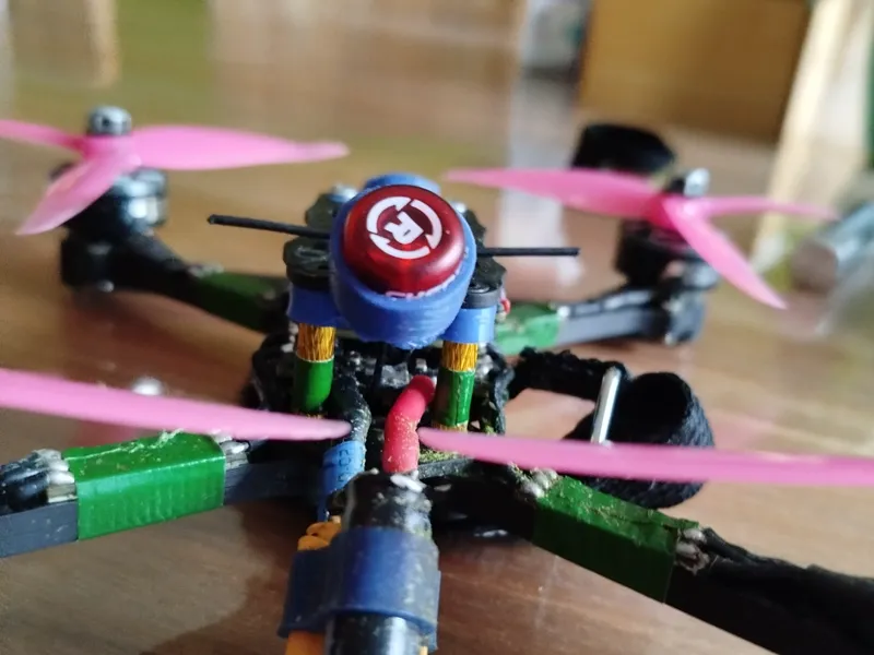 533 Lightswitch RUSHFPV Cherry2 Antenna II mount