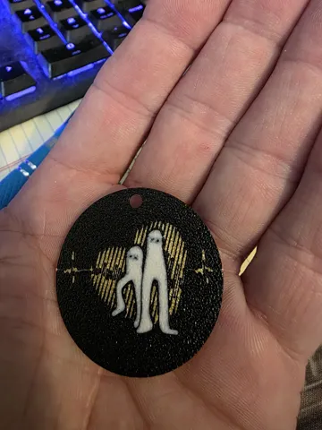 fresno crawler keychain / earring view 2