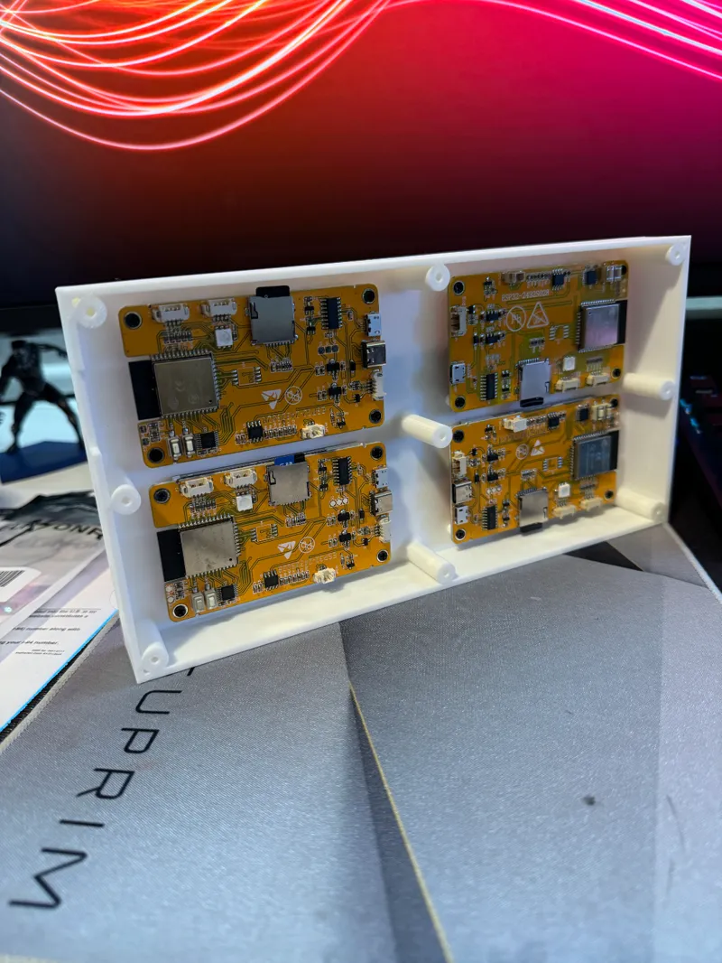4 Screen xtouch housing