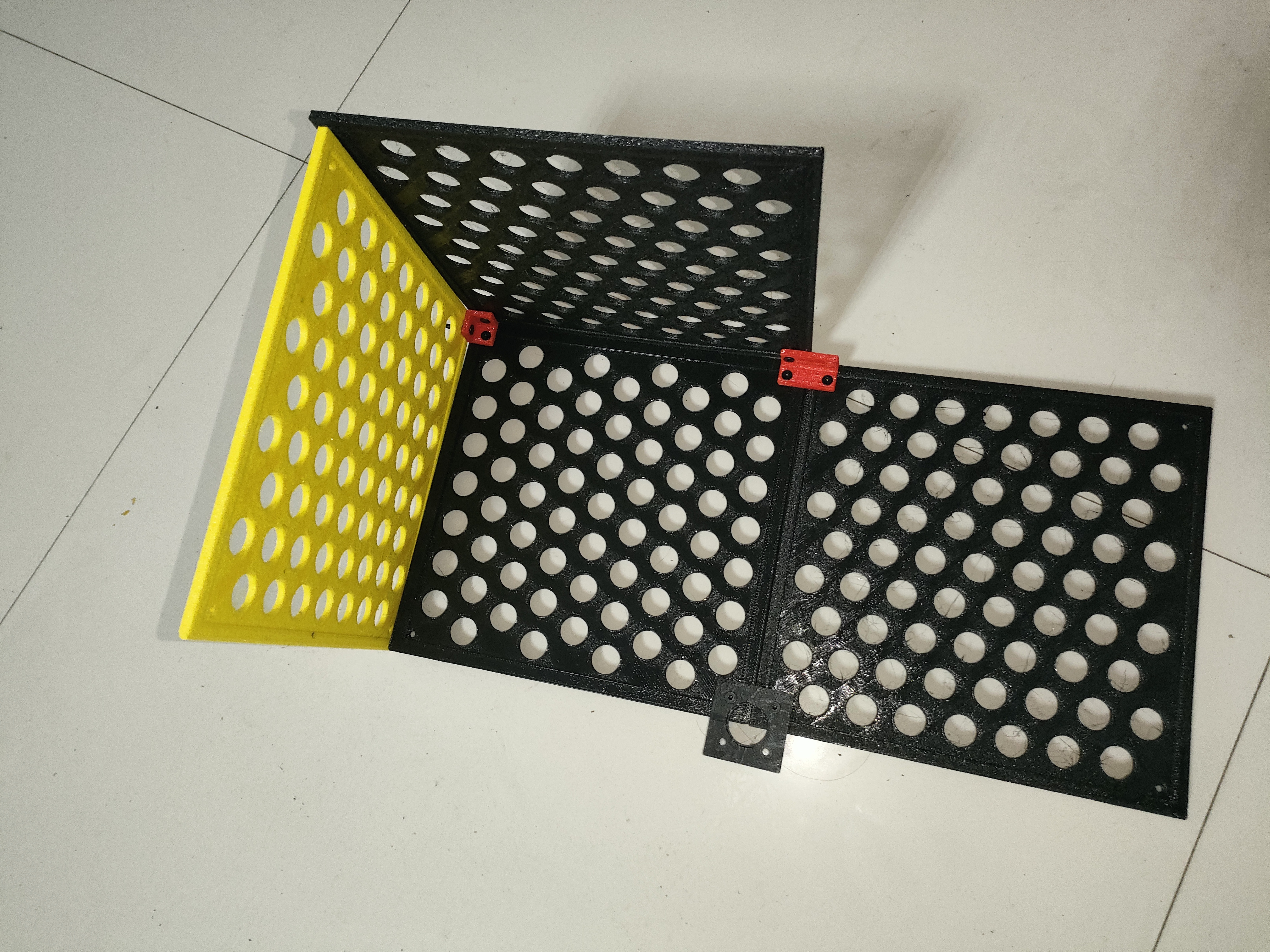 Miniatura 2 do modelo 3D 可无限拼接鸡笼