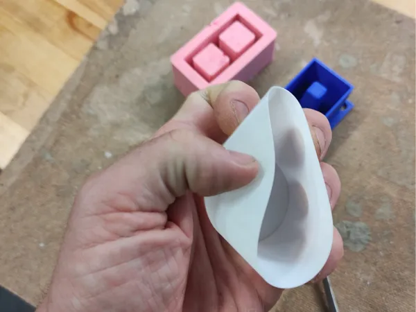 https://makerworld.bblmw.com/makerworld/model/US99ef3e7a4ab677/design/2025-03-26_11536d704839d.jpg